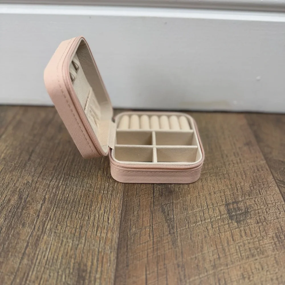 Blush Pink Travel Jewelry Case Organizer Ring Holder Zip Closure